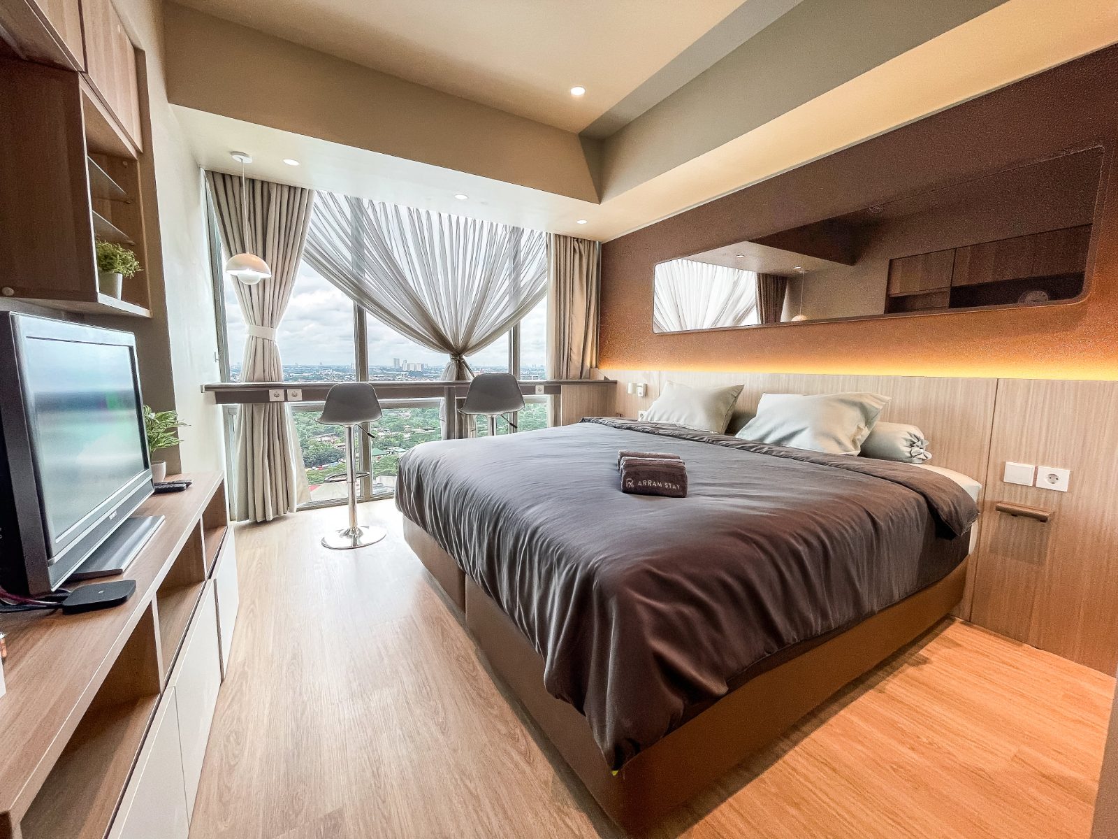U Res 2 Unit 2332 — Studio, 32 m²